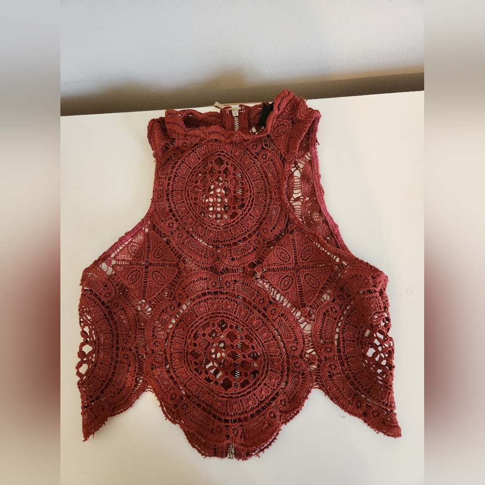 Windsor red/orange lace crop top